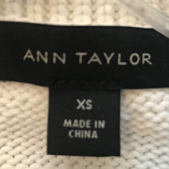 Ann Taylor | Lantern Sleeve Sweater - Picture 6 of 8